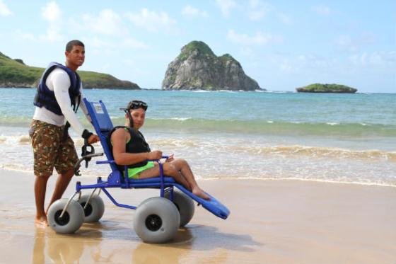 Pousadas, atrativos, equipamentos, bares e restaurantes de Fernando de Noronha irão receber capacitação para receber pessoas com deficiência